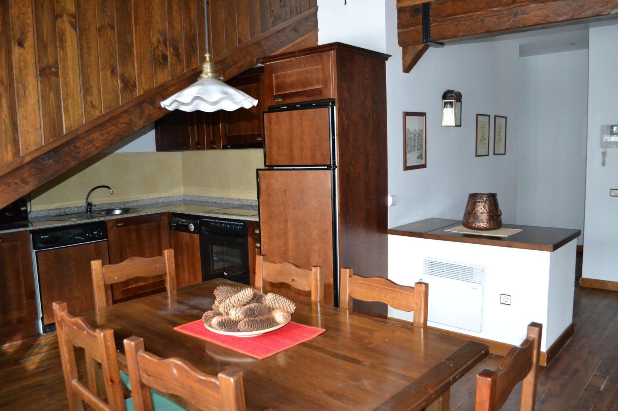 Apartamentos Linsoles Eriste Buitenkant foto
