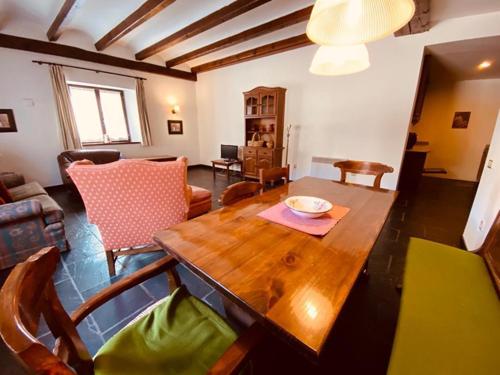 Apartamentos Linsoles Eriste Buitenkant foto