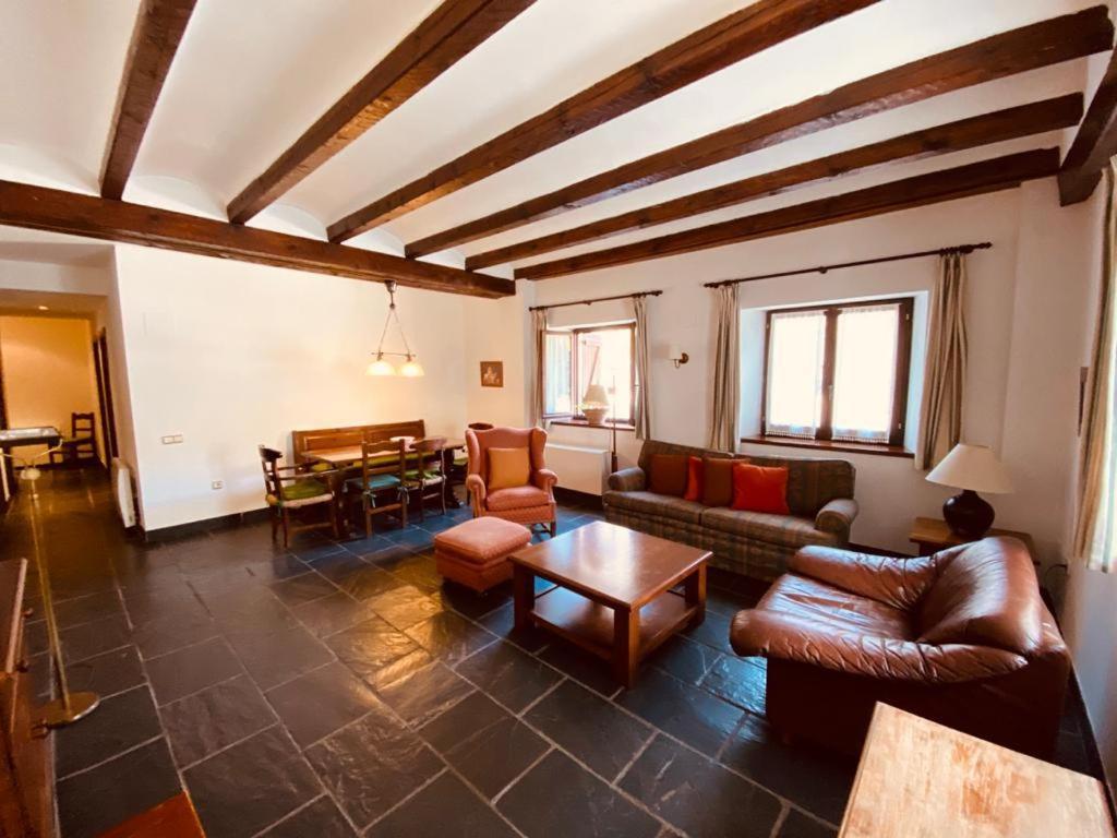 Apartamentos Linsoles Eriste Buitenkant foto